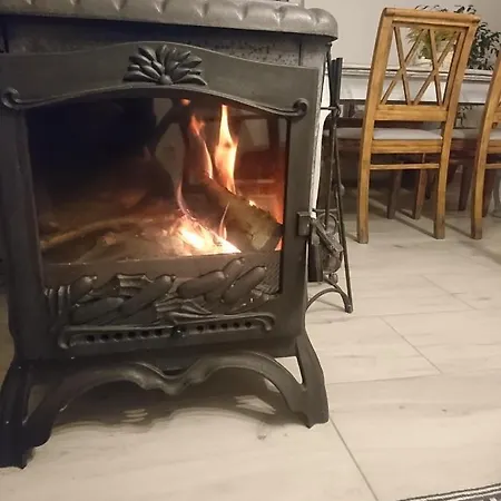 Lipowy Zakatek דירה אוסטראון