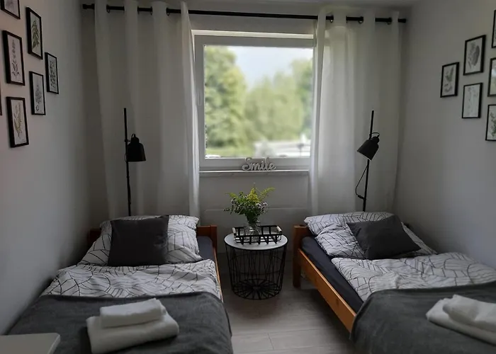 Lipowy Zakatek * אוסטראון