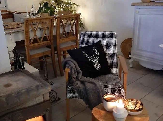 Lipowy Zakatek דירה אוסטראון